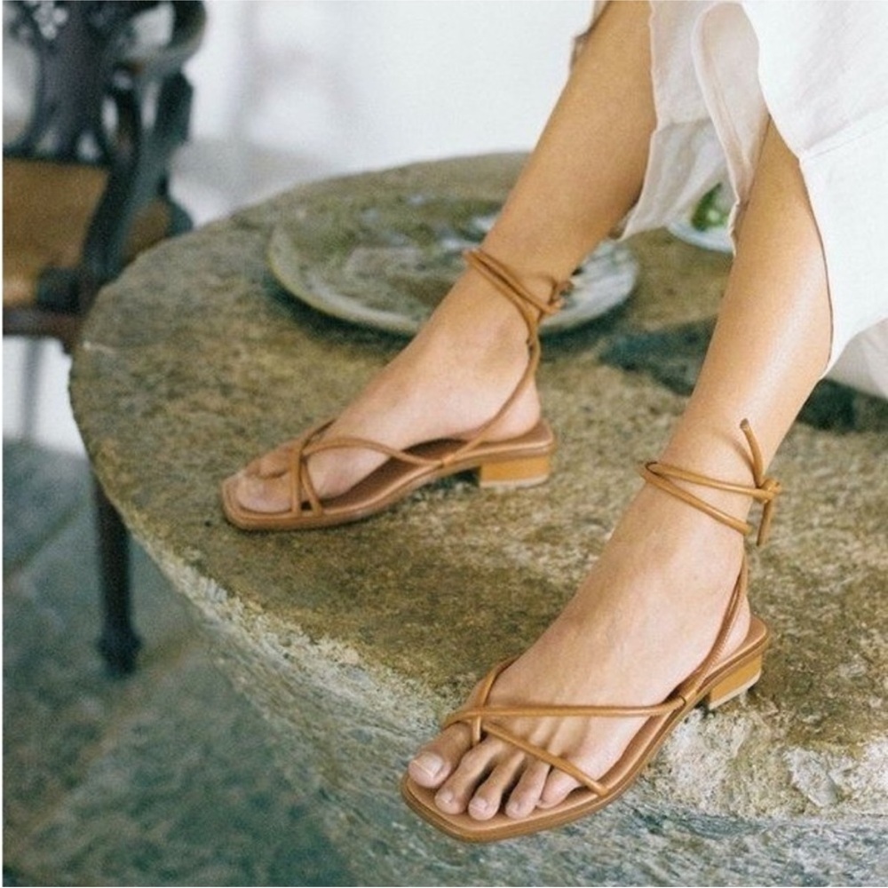 Loq Ara Dune Sandals/Heels